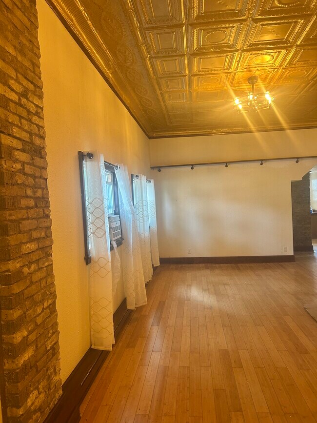 Foto del edificio - 2079 S 28th St