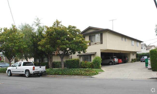 Building Photo - 4641 Parkwest Dr