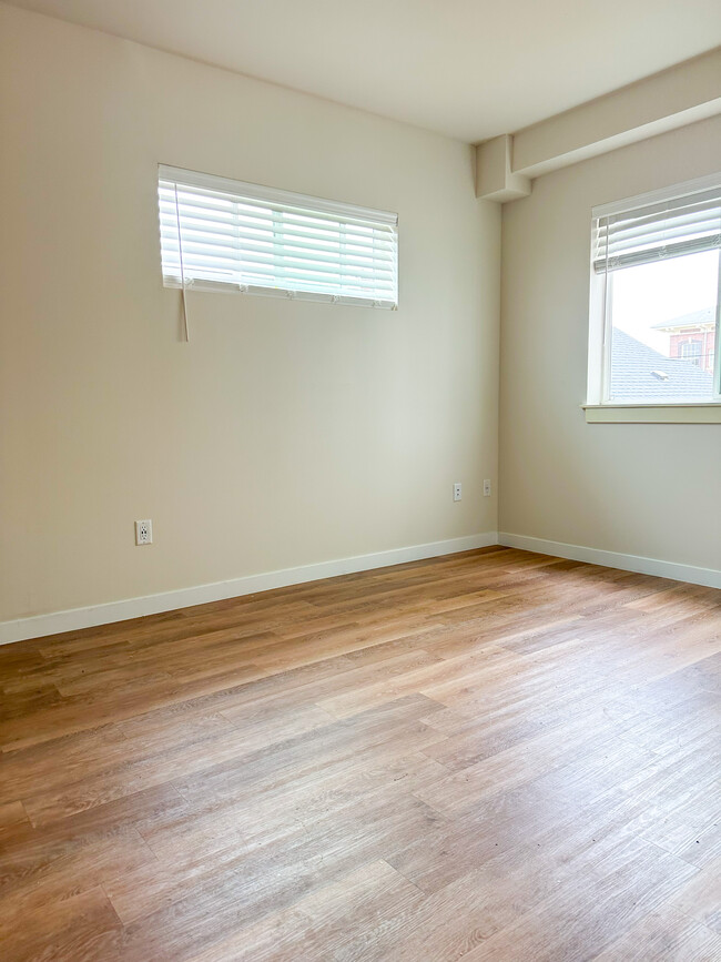 Foto del edificio - 3715 McKinley Ave