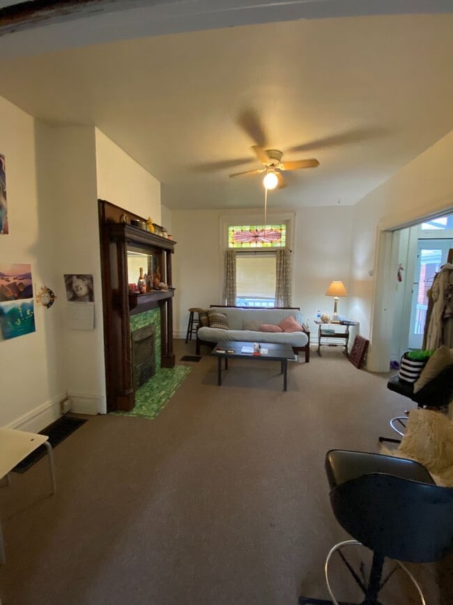 Foto del edificio - AVAILABLE MAY 2026 - Spacious 2 Bedroom Mt Washington Home!