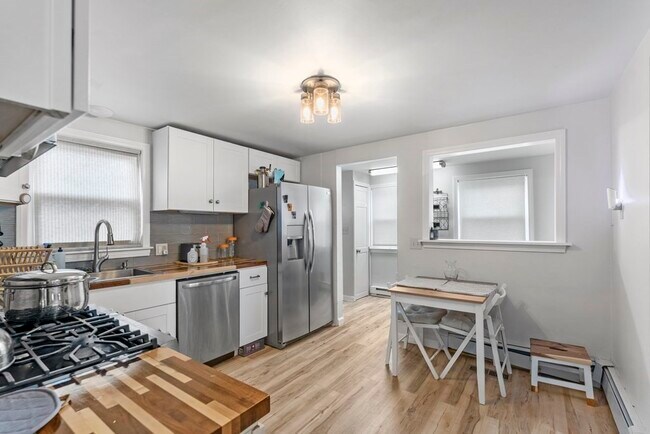 Building Photo - 165 Neponset Valley Pkwy