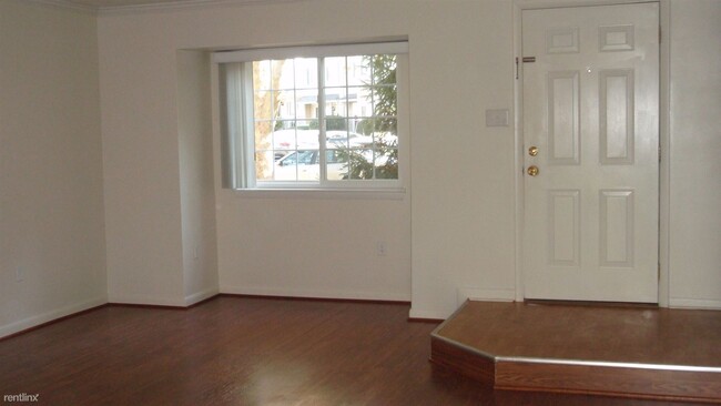 Building Photo - 2 br, 2 bath Townhome - 11446 Ledbury Way