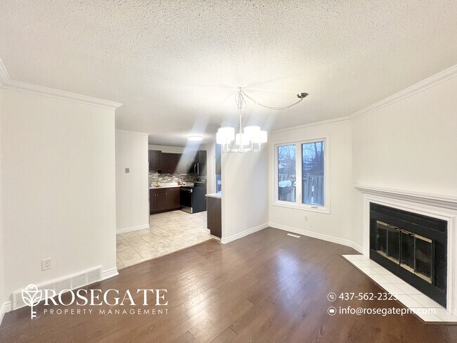 Building Photo - Pet-Friendly 3-Bedroom Stacked Townhome with Garage & Backyard in London