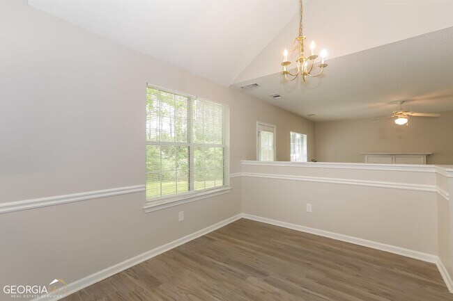 Building Photo - 6371 Stonebridge Creek Ln