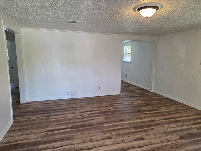 Foto del edificio - 1129 Woodward Ave