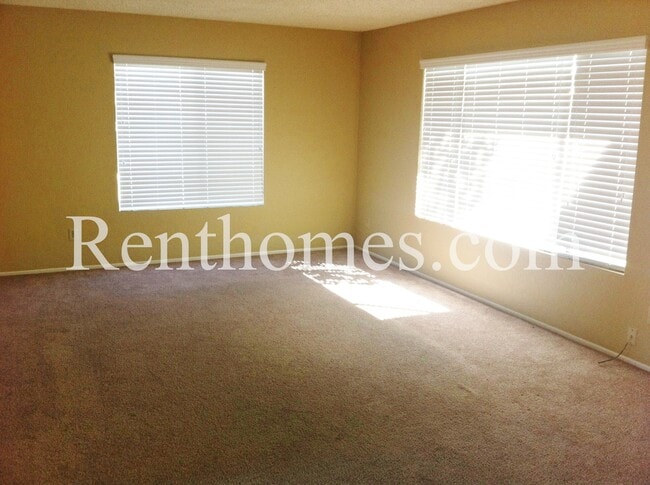 Foto del edificio - 10946 Decatur Rd