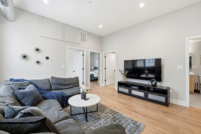 Foto del edificio - 6044 N Winthrop Ave