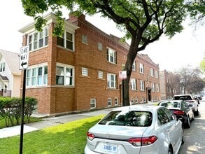 Building Photo - 3907 W Cornelia Ave
