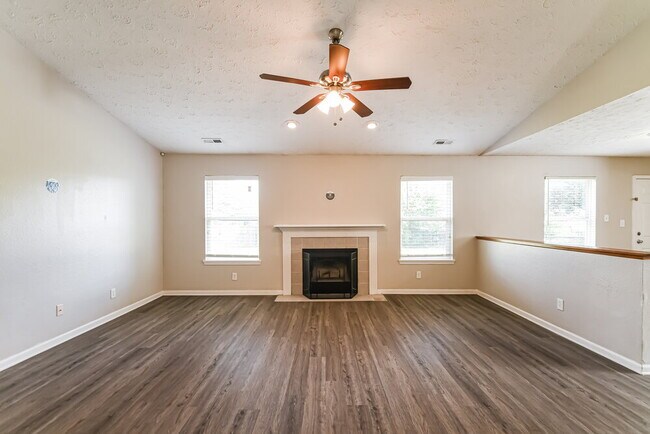 Building Photo - 5351 W Red River Ct