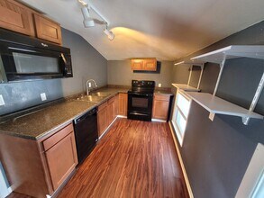 Building Photo - 1620 Ferry St