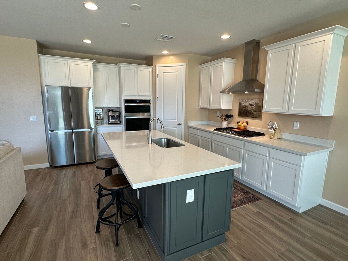 Primary Photo - One year old, 3 bedroom, 2.5 bath surround...