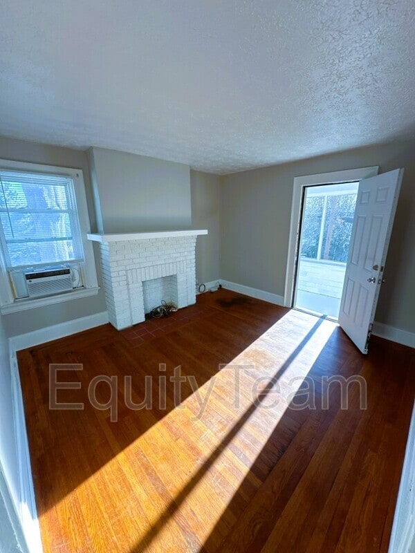 Building Photo - 5573 Attica Ave