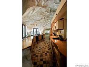 Building Photo - 142 Park Rd