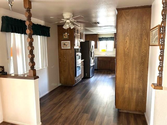 Foto del edificio - 26210 Columbia St