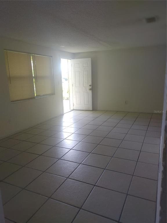 Building Photo - 4841 Blossom Dr