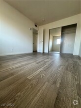 Building Photo - 485 North Cir
