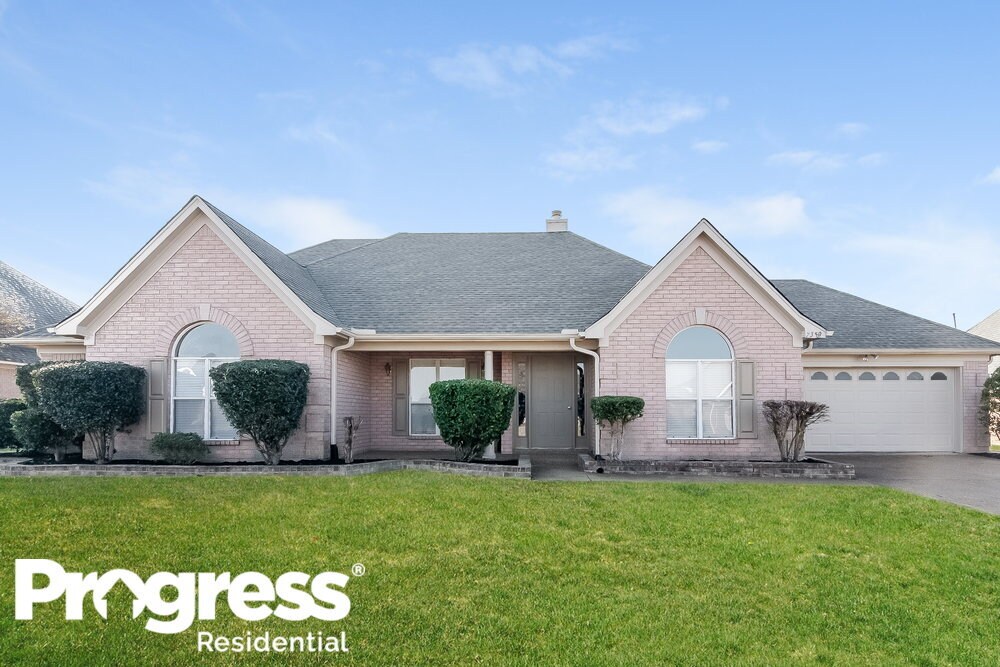 7389 Ivy Trails Cove, Olive Branch, MS 38654 House Rental in Olive