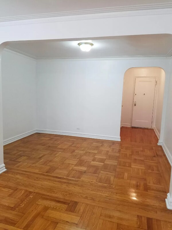 0 Sedgwick Ave, Bronx, NY 10468 Room for Rent in Bronx, NY