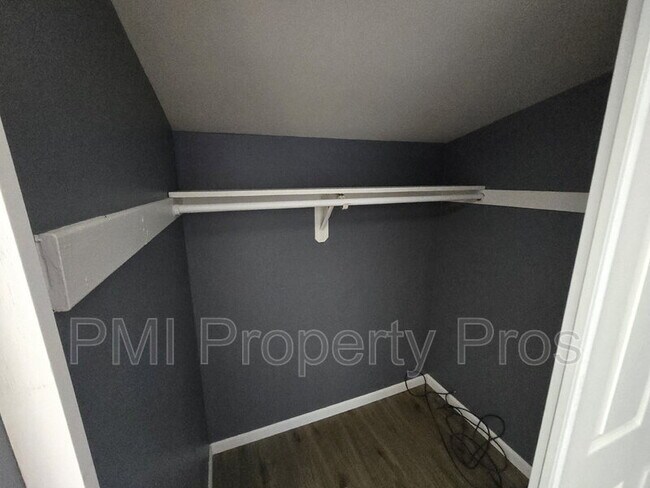 Building Photo - 8842j N 95th St
