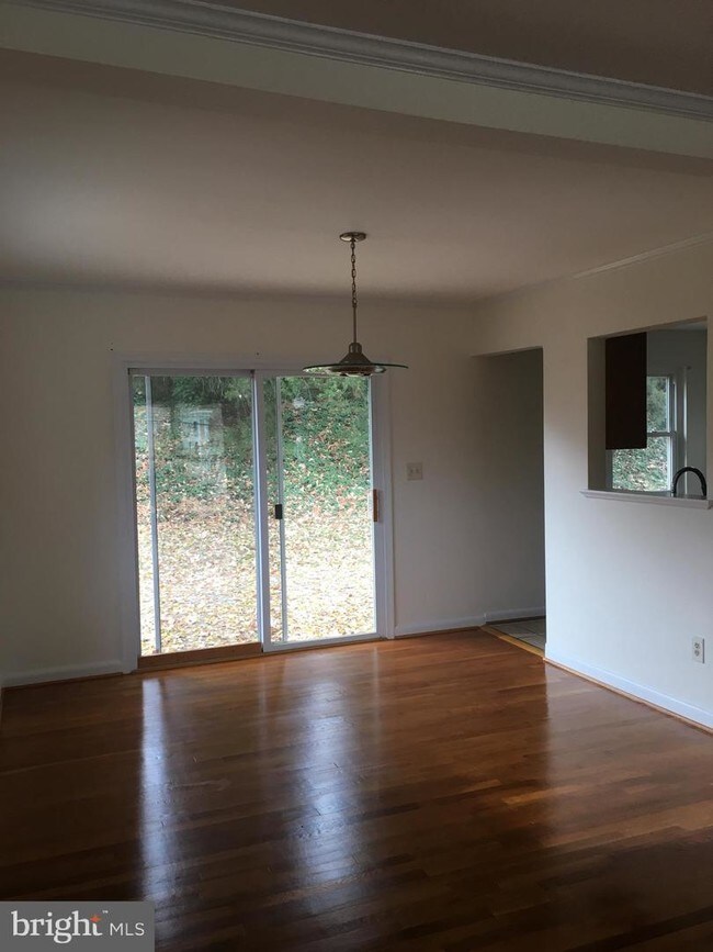 Foto del edificio - 7704 Cayuga Ave