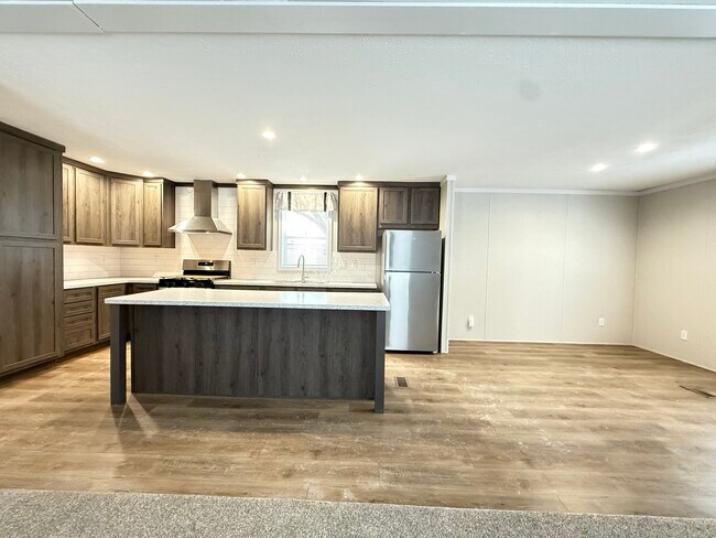 Foto del edificio - 29909 Flushing Dr