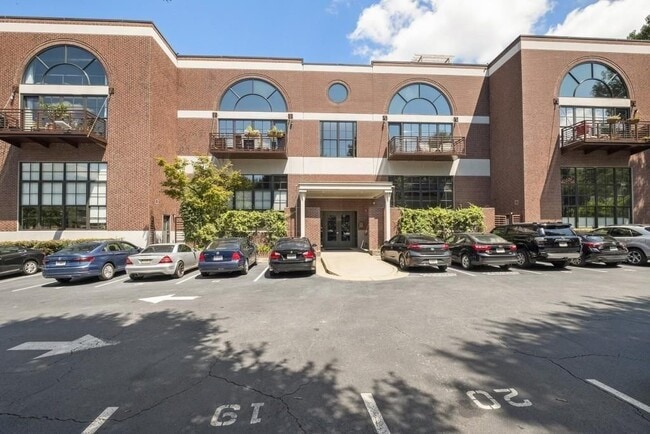Building Photo - 790 North Avenue NE