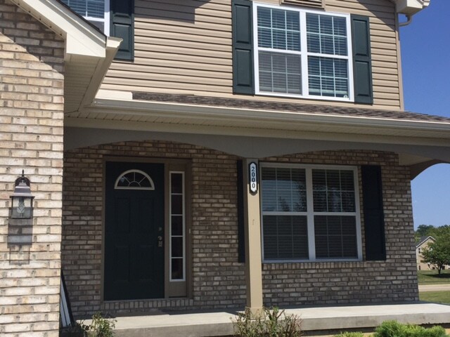 Building Photo - 2000 Bridgewater Dr