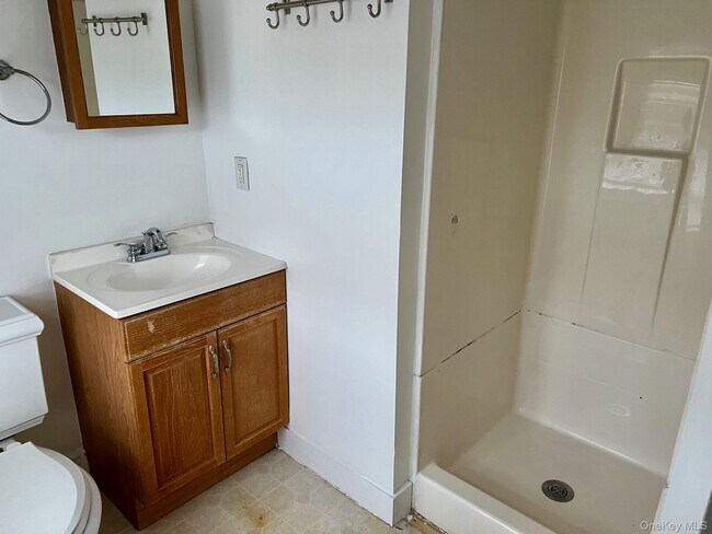 Foto del edificio - 3279 Franklin Ave