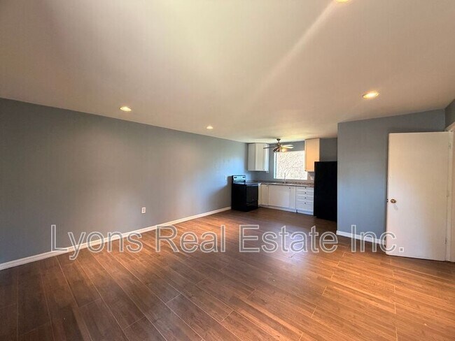Building Photo - 8406 Sevigny Dr