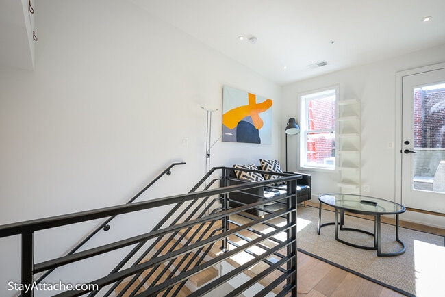 Building Photo - 1804 S St NW Unit 4
