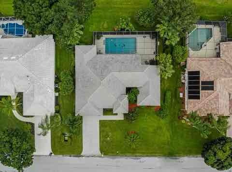 Foto del edificio - 1295 SW Bent Pine Cove