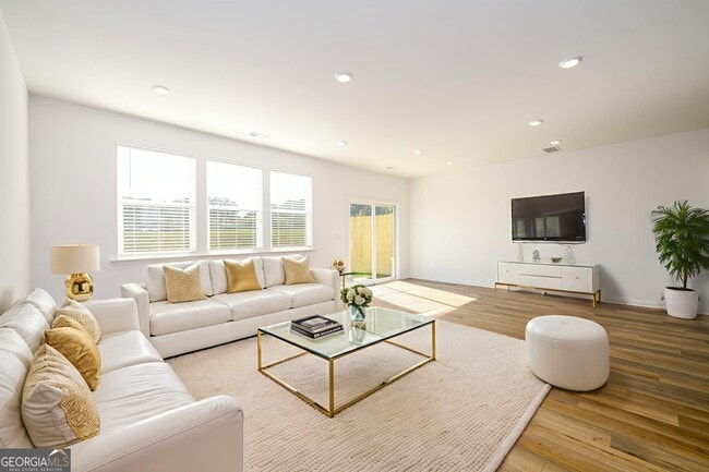 Building Photo - 2559 Adventure Way