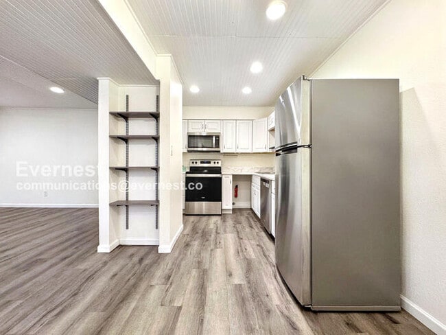 Foto del edificio - 5300 E Cherry Creek South Dr