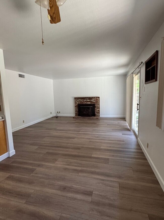 Foto del edificio - CENTRAL DAVIS SINGLE STORY HOME