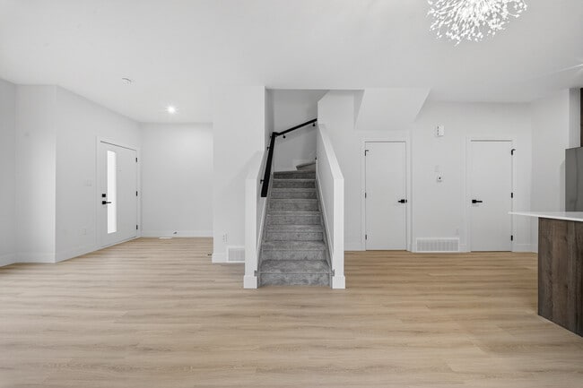 Building Photo - 8827-8122 122 Ave NW