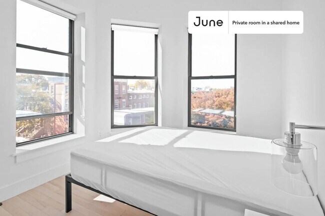 Building Photo - Room in Shared 2.0 bed/2 bath home