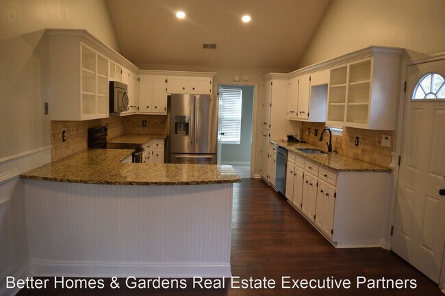 Building Photo - 3 br, 2 bath House - 2613 National Woods Dr
