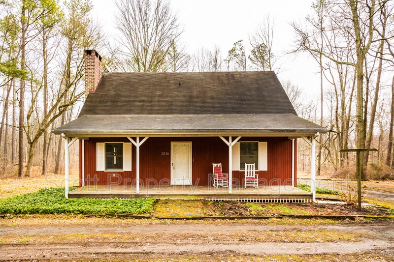 Foto principal - 3836 W Chapel Rd