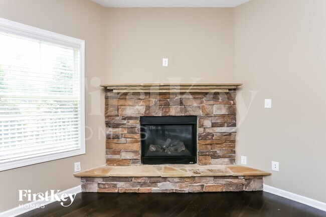 Foto del edificio - 4180 Pleasant Woods Dr