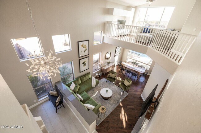 Foto del edificio - 3055 N Red Mountain