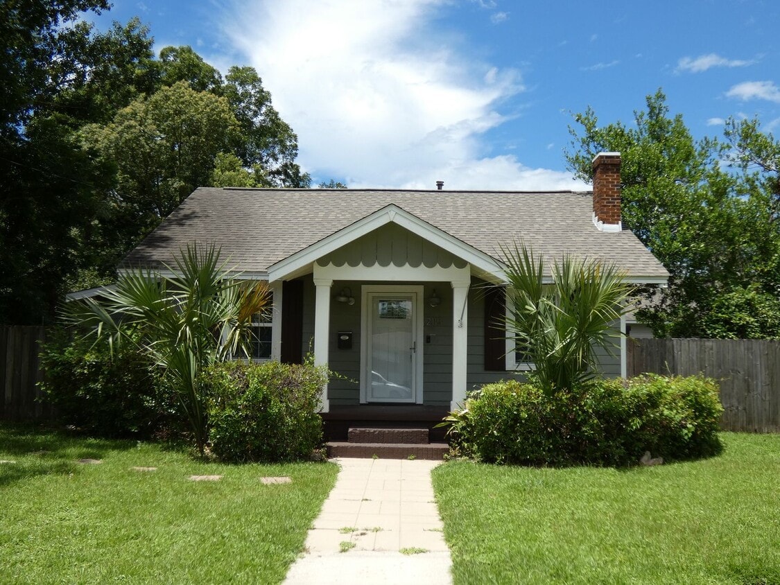 Primary Photo - Updated home in Historic East Hill!