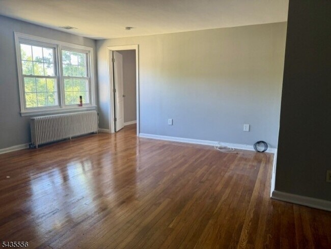 Building Photo - 2 Beech Spring Dr