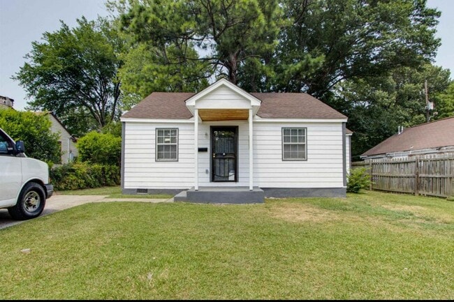Photo - 2904 Barron Ave House