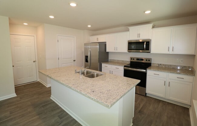 Building Photo - 182 Carriage Cove Cir