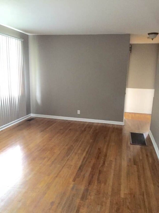 Foto del edificio - 103 Cranwill Dr