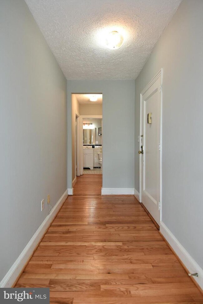 Foto del edificio - 715 WASHINGTON ST S #C-14 C
