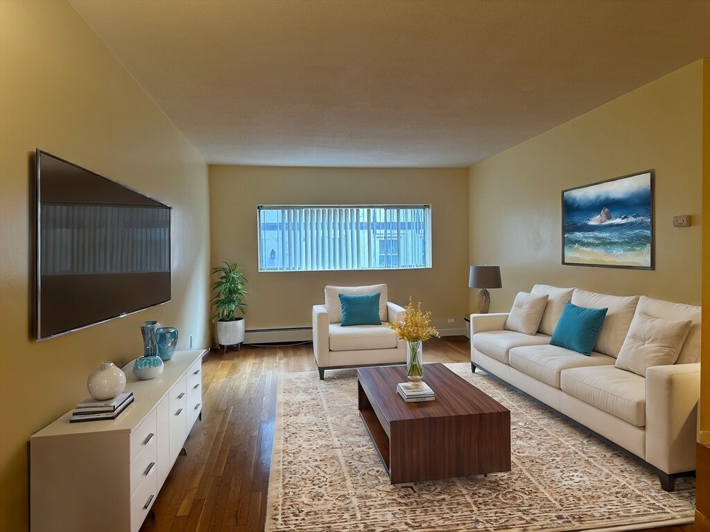 Foto principal - 135 Neponset Ave