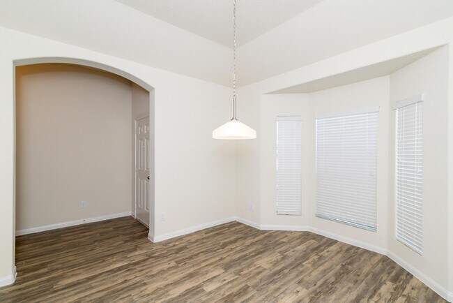 Foto del edificio - 831 Frontera Ct