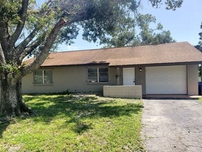 Building Photo - 1306 Hibiscus Dr