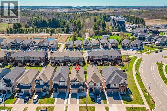 Photo du bâtiment - 10 Sportsman Hill St